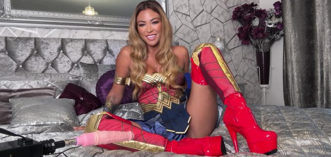 VIDEO: Wonder Woman Has A Day Off